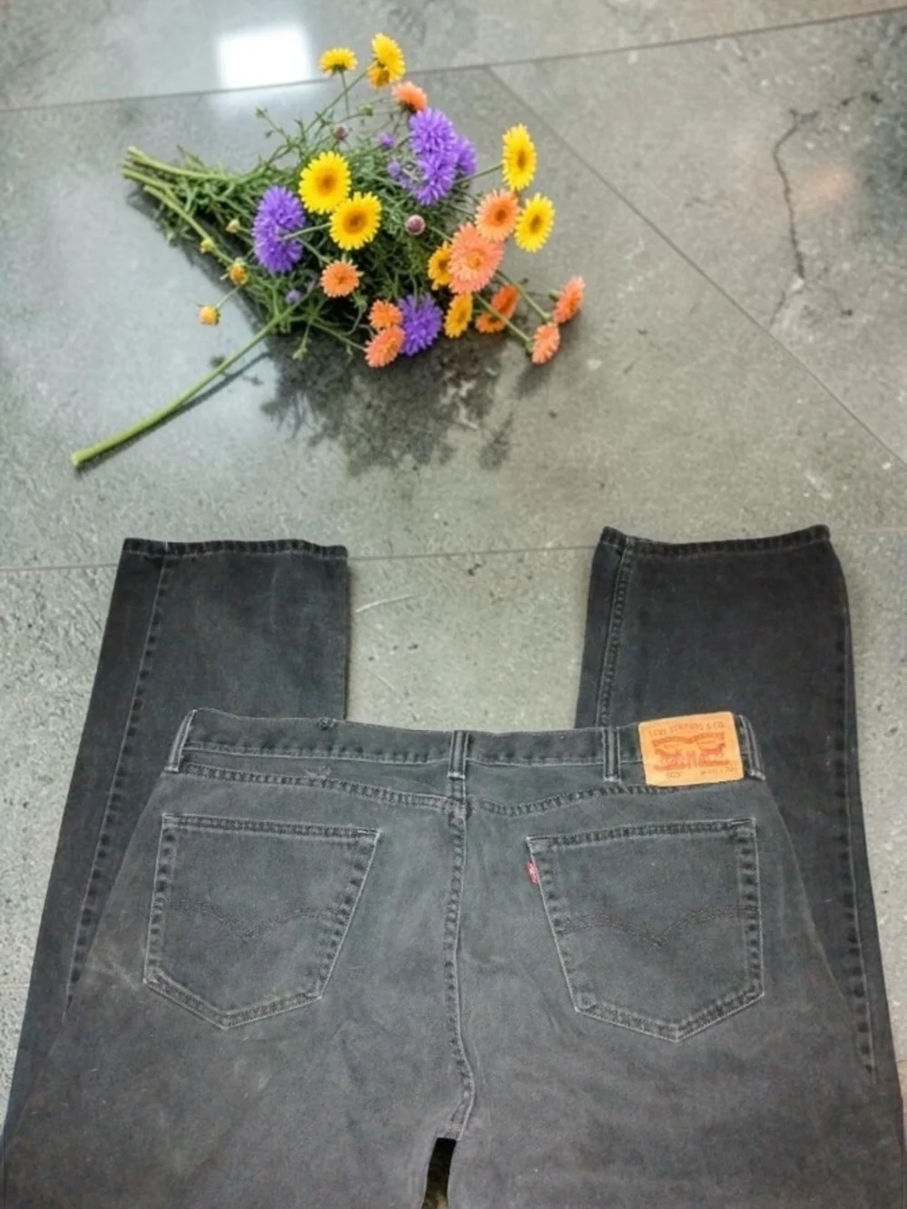 Classic Levi's 505 Regular Fit Straight Leg Black Wash Jeans 40x32